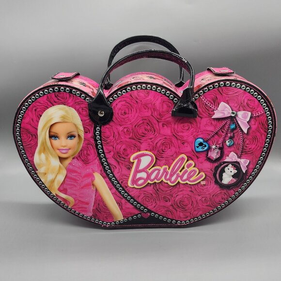 Barbie Double Handled Heart-Shaped Vanity Case with Mirror - Pink Beauty Makeup - Picture 4 of 10